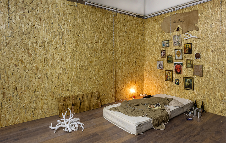 A Drop of Blood / A Pound of Flesh, installation view
Stefania Moskovi
